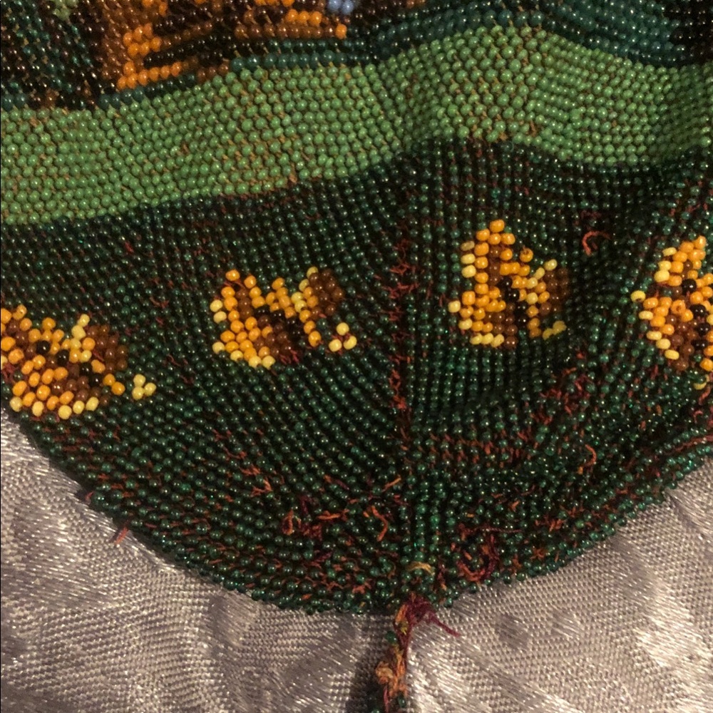 Vintage Beaded Scenic Drawstring Pouch - Green, Red, Brown - Picture 4 of 6